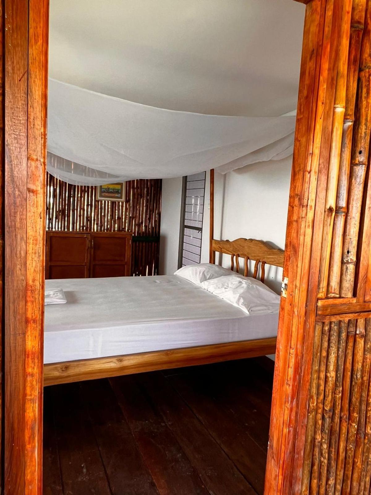 Hotel Puntanorte Tintipan Island Exterior foto
